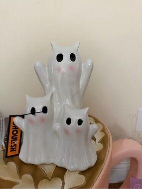 Ghoulish Ceramic Halloween Light Up Cat Ghosts